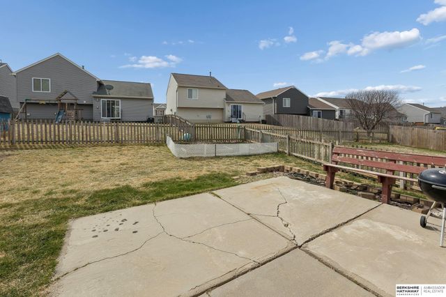 19361 U Street, Omaha, NE 68135