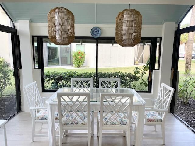 1303 Clubhouse Circle, Jupiter, FL 33477