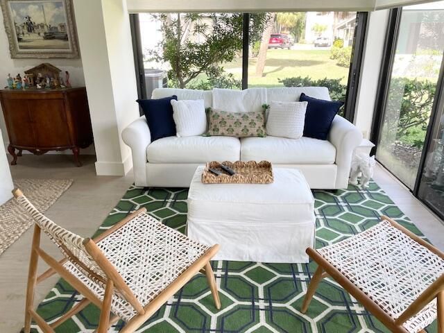 1303 Clubhouse Circle, Jupiter, FL 33477