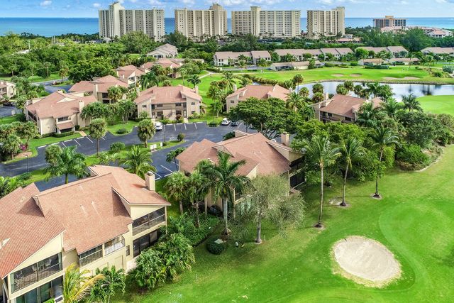 1303 Clubhouse Circle, Jupiter, FL 33477