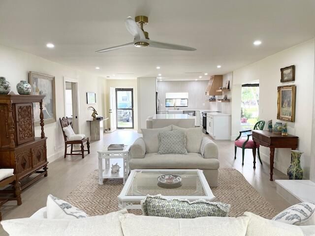 1303 Clubhouse Circle, Jupiter, FL 33477