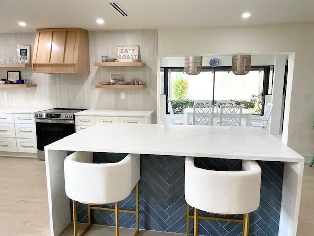 1303 Clubhouse Circle, Jupiter, FL 33477