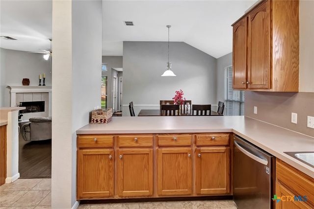 722 Ashland Creek, Victoria, TX 77901
