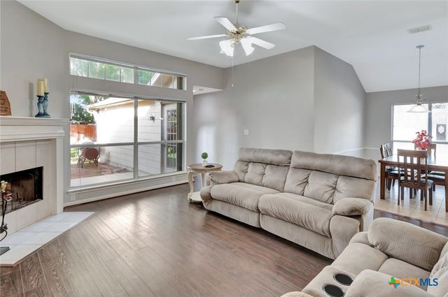 722 Ashland Creek, Victoria, TX 77901
