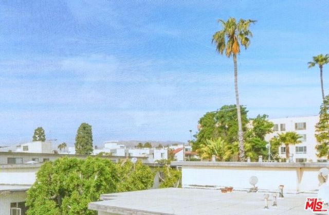 11645 Montana Avenue 323, Los Angeles, CA 90049