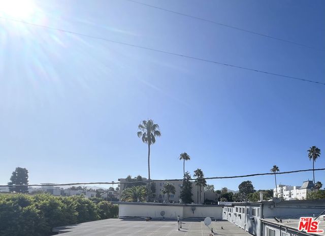 11645 Montana Avenue 323, Los Angeles, CA 90049