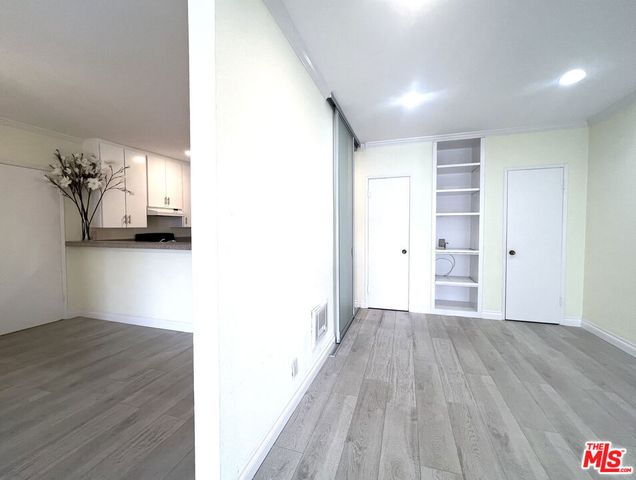 11645 Montana Avenue 323, Los Angeles, CA 90049