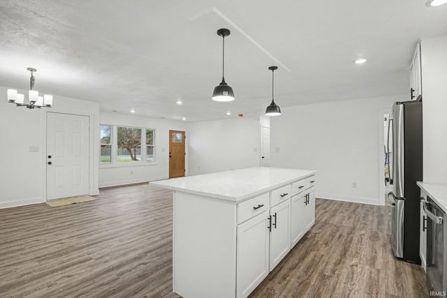 28880 County Road 16, Elkhart, IN 46516