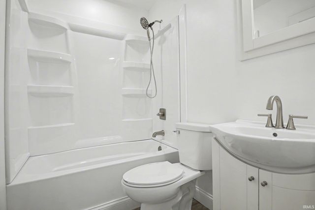 28880 County Road 16, Elkhart, IN 46516