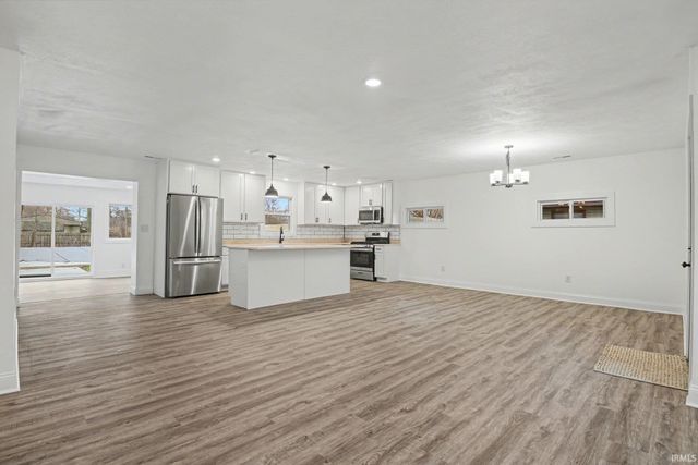 28880 County Road 16, Elkhart, IN 46516