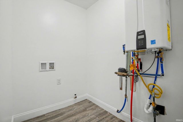 28880 County Road 16, Elkhart, IN 46516