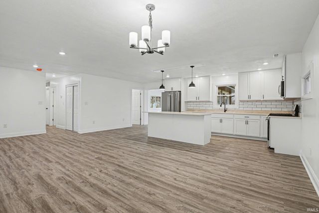 28880 County Road 16, Elkhart, IN 46516