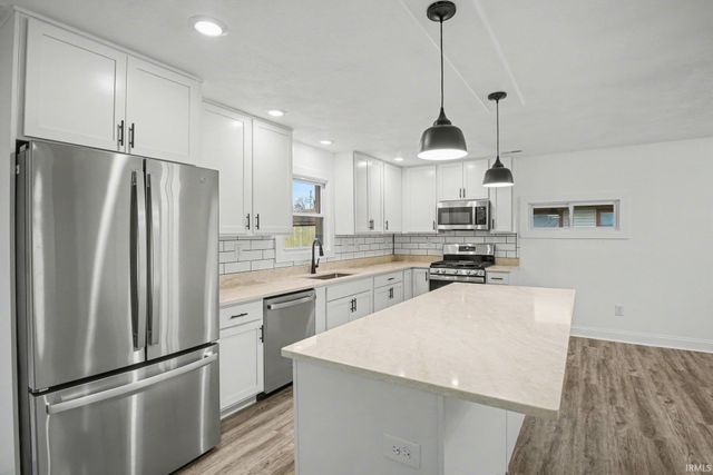 28880 County Road 16, Elkhart, IN 46516