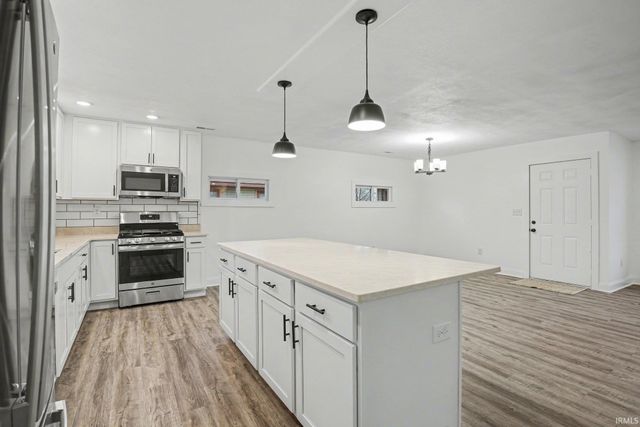 28880 County Road 16, Elkhart, IN 46516