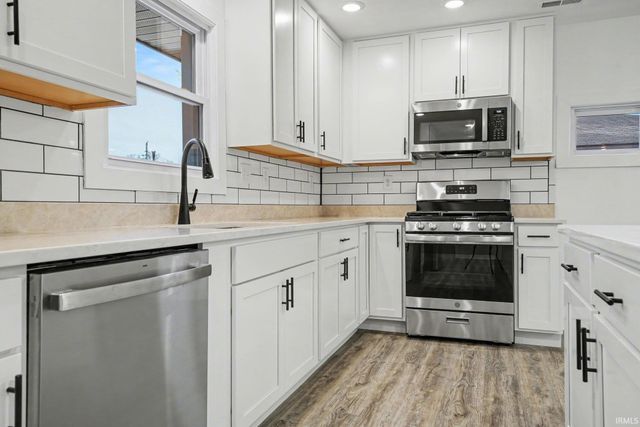 28880 County Road 16, Elkhart, IN 46516