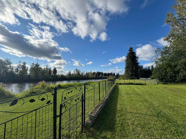 324 SLATER DRIVE, Fairbanks, AK 99709
