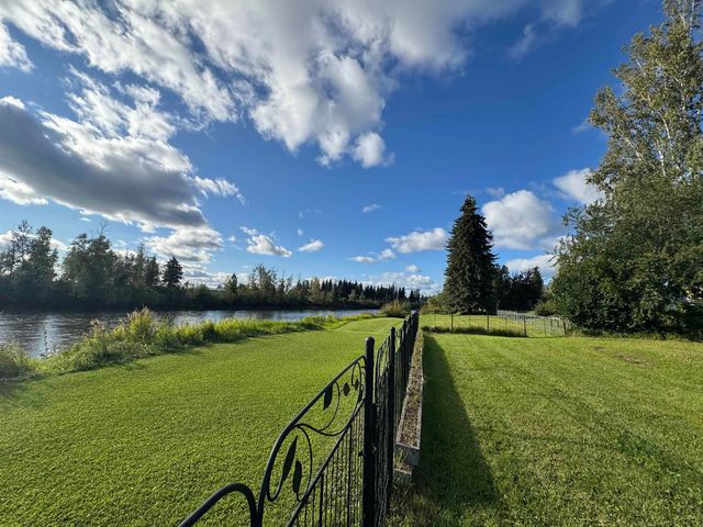 324 SLATER DRIVE, Fairbanks, AK 99709