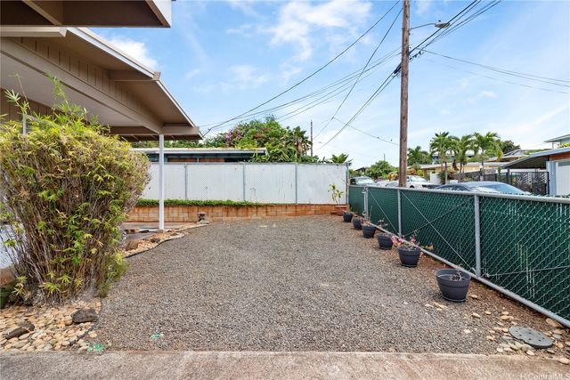 94-1136 Lumiauau Street, Waipahu, HI 96797