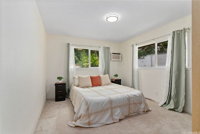 94-1136 Lumiauau Street, Waipahu, HI 96797