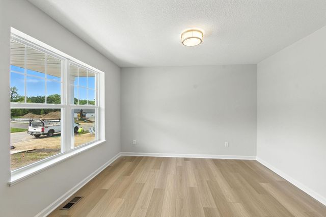 425 James Parkway, Elko New Market, MN 55054