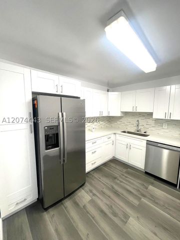 2450 NE 135th St 209, North Miami, FL 33181