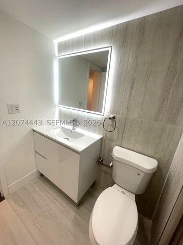 2450 NE 135th St 209, North Miami, FL 33181