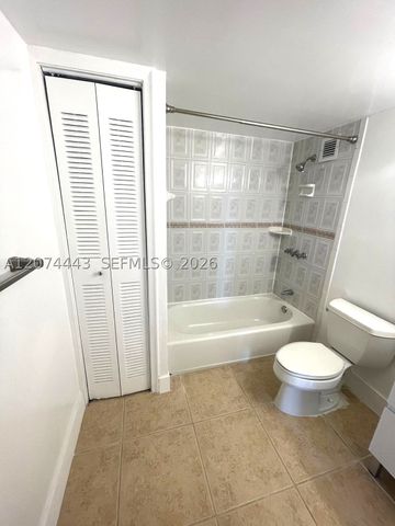 2450 NE 135th St 209, North Miami, FL 33181