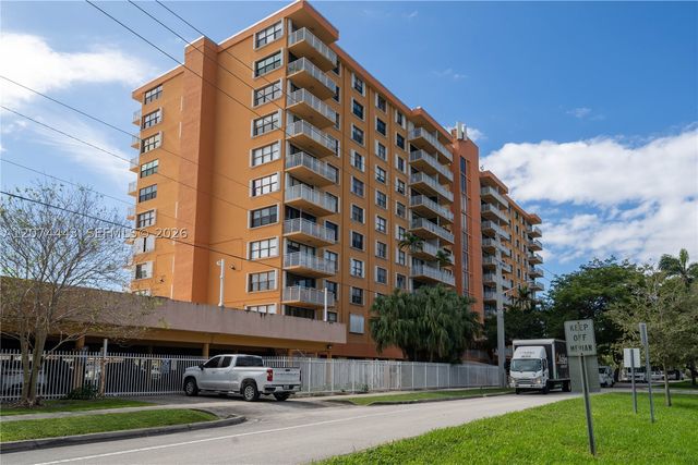 2450 NE 135th St 209, North Miami, FL 33181