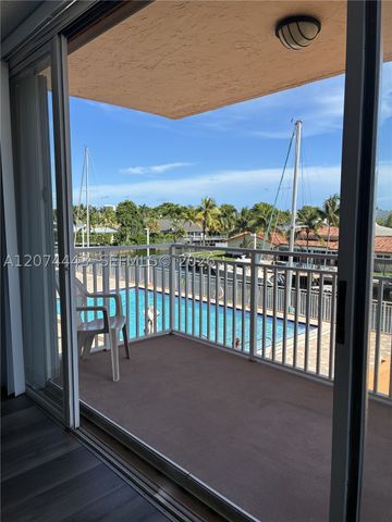 2450 NE 135th St 209, North Miami, FL 33181