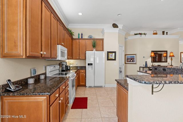 646 W Chatman Drive NW, Calabash, NC 28467