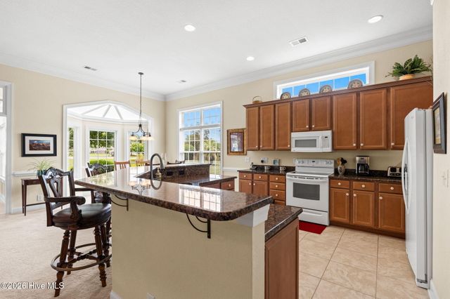 646 W Chatman Drive NW, Calabash, NC 28467