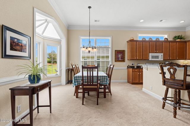 646 W Chatman Drive NW, Calabash, NC 28467