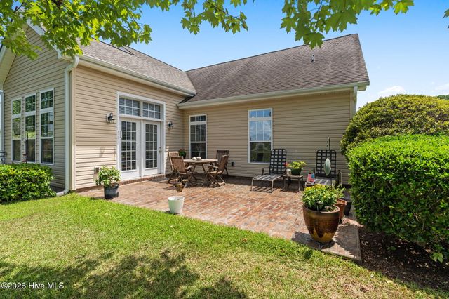 646 W Chatman Drive NW, Calabash, NC 28467