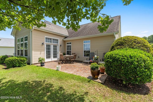 646 W Chatman Drive NW, Calabash, NC 28467