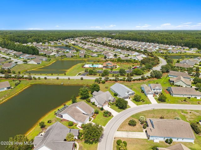 646 W Chatman Drive NW, Calabash, NC 28467