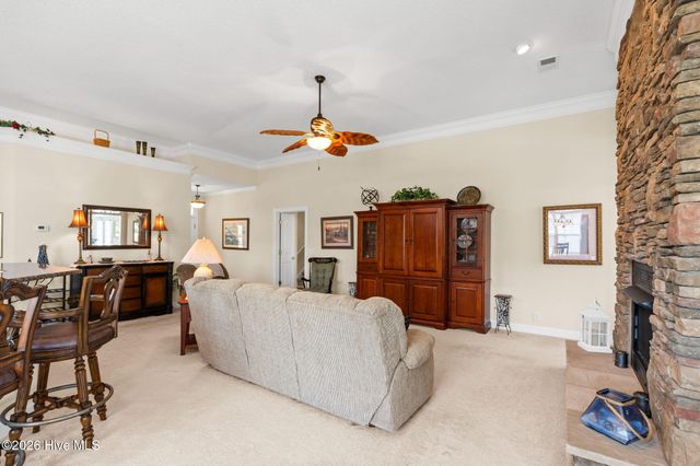 646 W Chatman Drive NW, Calabash, NC 28467