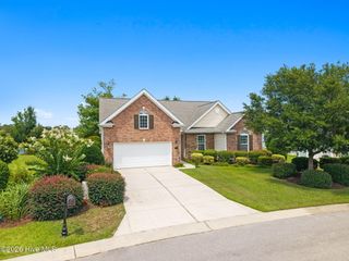 646 W Chatman Drive NW, Calabash, NC 28467