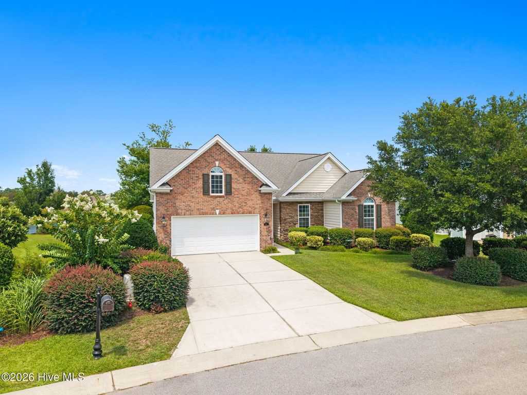 646 W Chatman Drive NW, Calabash, NC 28467