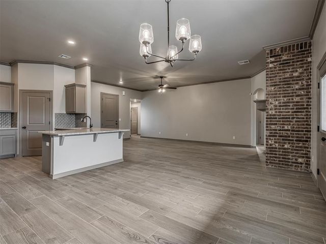 8561 Oak Tree Circle, Edmond, OK 73025