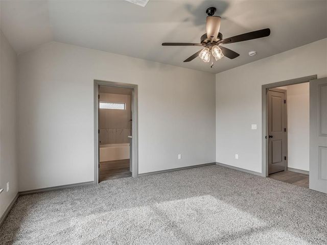 8561 Oak Tree Circle, Edmond, OK 73025