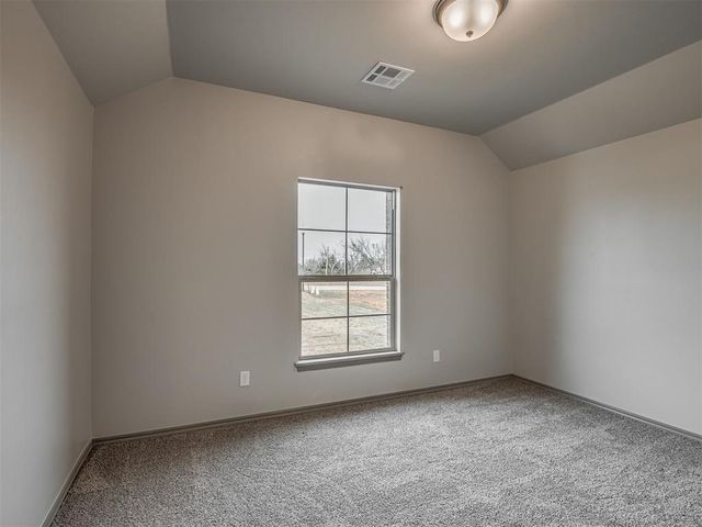 8561 Oak Tree Circle, Edmond, OK 73025