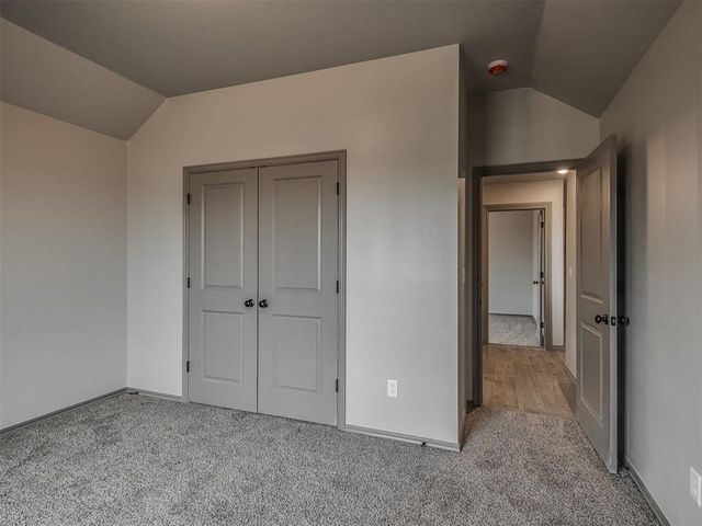 8561 Oak Tree Circle, Edmond, OK 73025