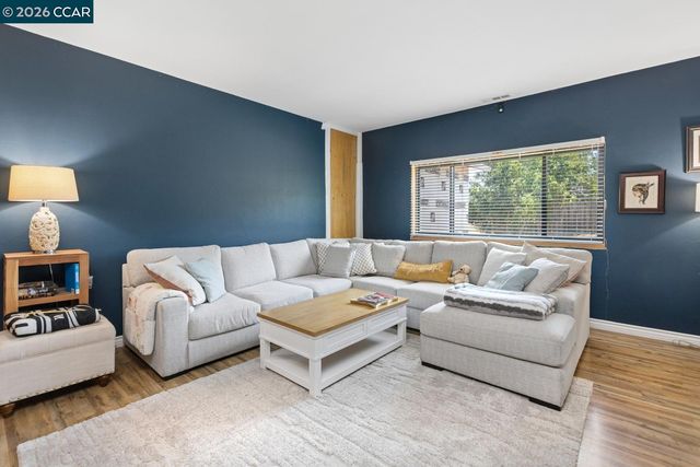 4272 Brentwood Cir, Concord, CA 94521