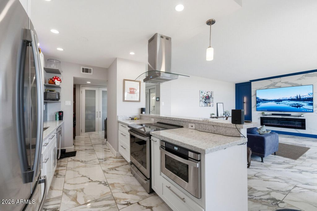 207 W CLARENDON Avenue 4B, Phoenix, AZ 85013 — photo 4