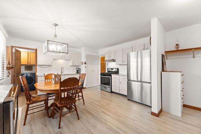 415 Sequoia Drive, Valparaiso, IN 46385