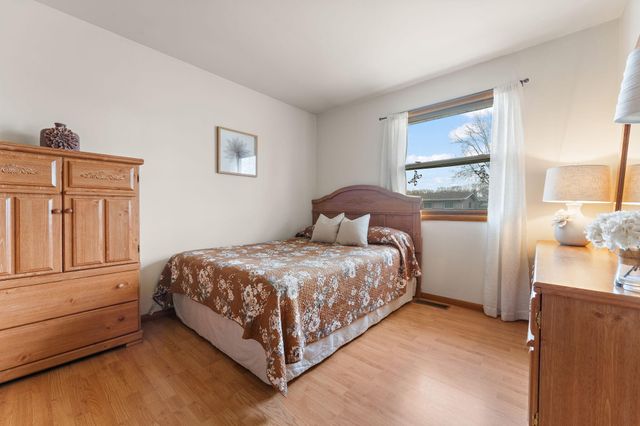 415 Sequoia Drive, Valparaiso, IN 46385