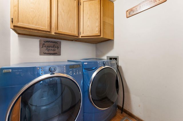 415 Sequoia Drive, Valparaiso, IN 46385