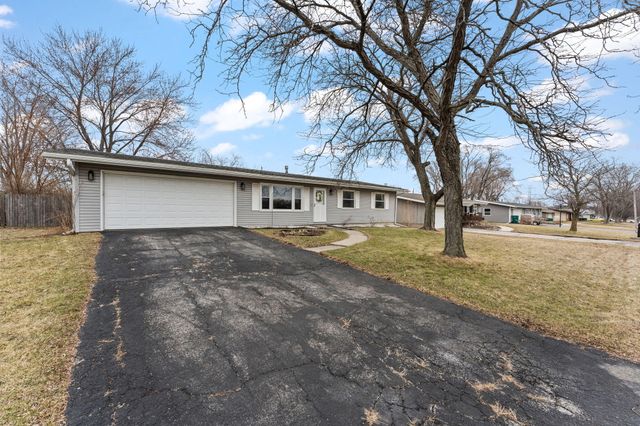 415 Sequoia Drive, Valparaiso, IN 46385