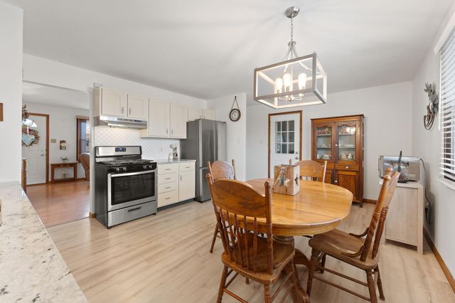 415 Sequoia Drive, Valparaiso, IN 46385