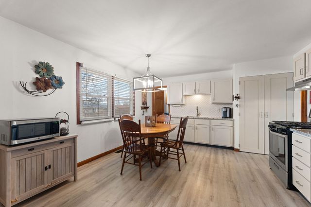 415 Sequoia Drive, Valparaiso, IN 46385